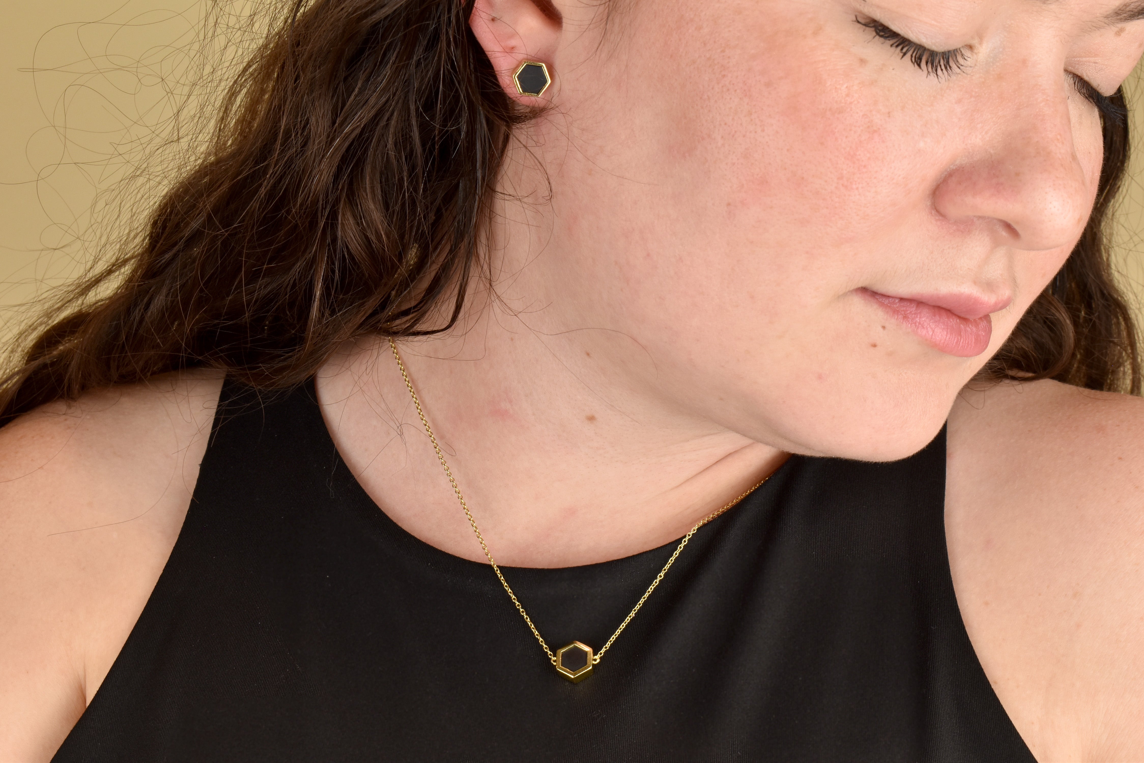 14k gold hexagon necklace minimal jewelry black modern gift for bridesmaids jewelry