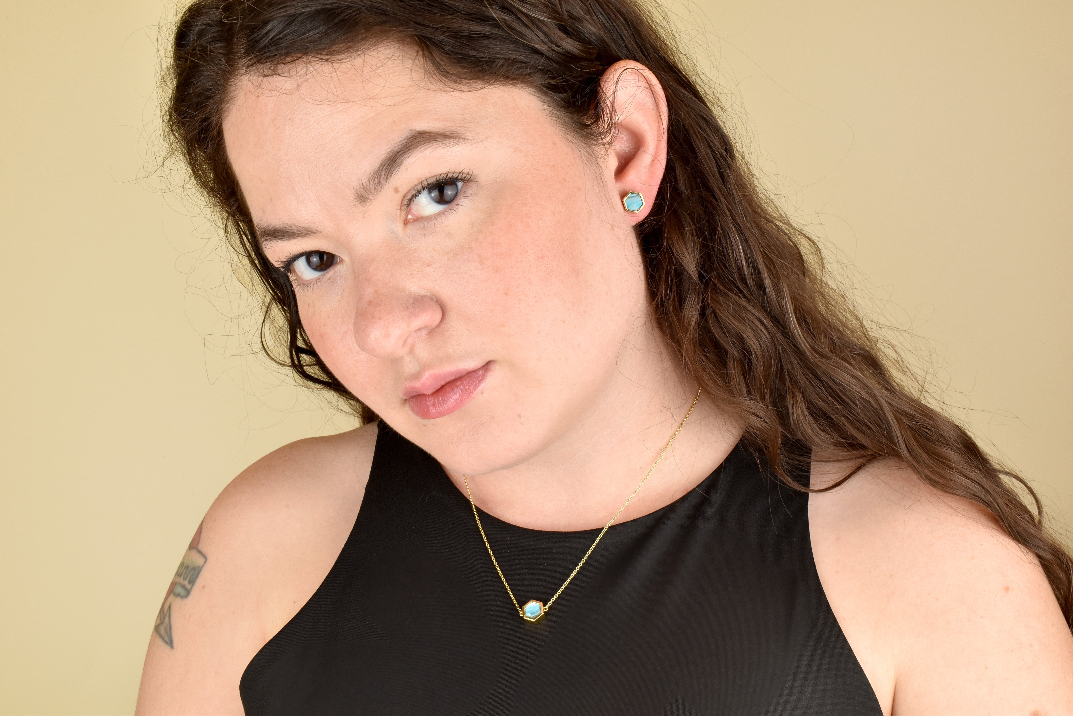 simple gold necklace aquamarine gemstone jewelry March birthstone necklace March birthday gift hexagon jewelry