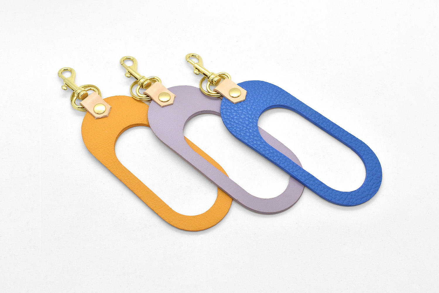 The Keyhole Keychain – Cold Gold