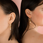 twins modeling simple modern gold long stick dangley freshwater pearl drop earring with screw ball closure